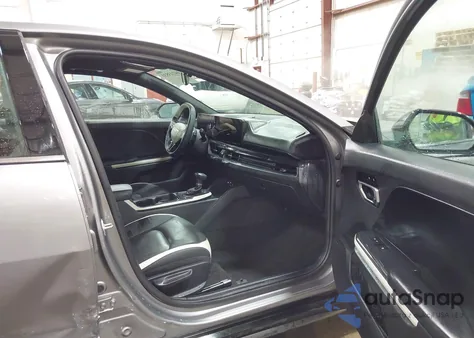 2025 Kia K4 Gt-Line из США, поврежденный, VIN 3KPFW4DE9SE245251